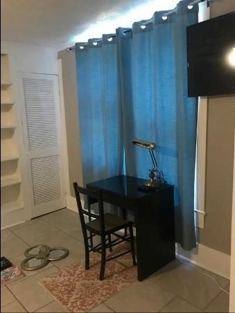 435 E Avenue J - Photo 37