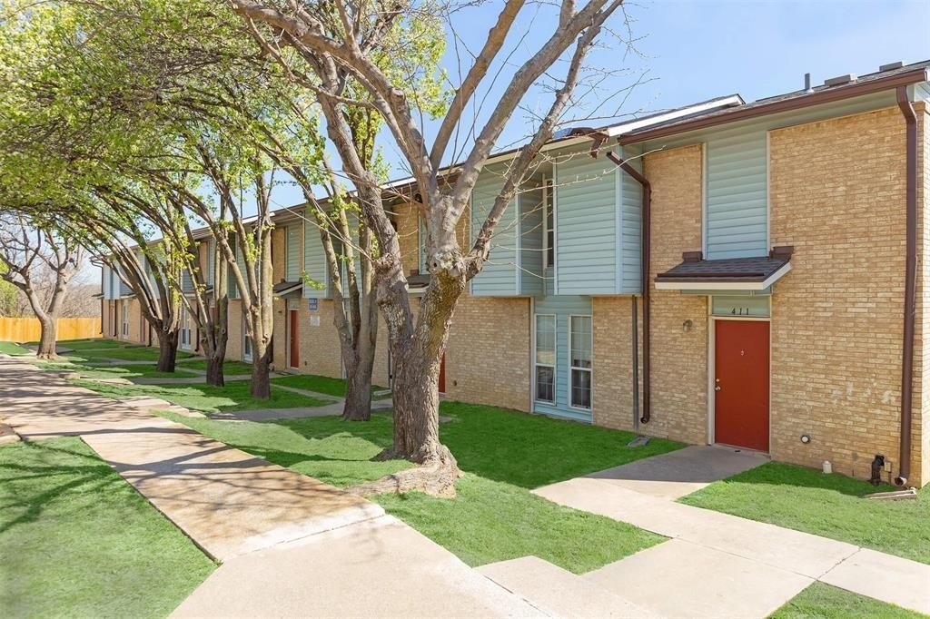 2100 Southcrest Dr - Photo 6