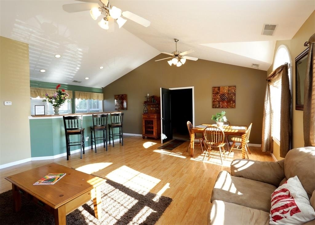 3800 Falcon Crest Dr - Photo 5