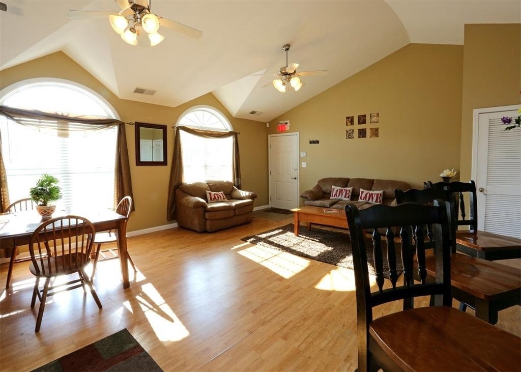 3800 Falcon Crest Dr - Photo 6