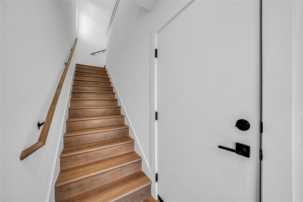 1601-116 Mustang Drive - Photo 1
