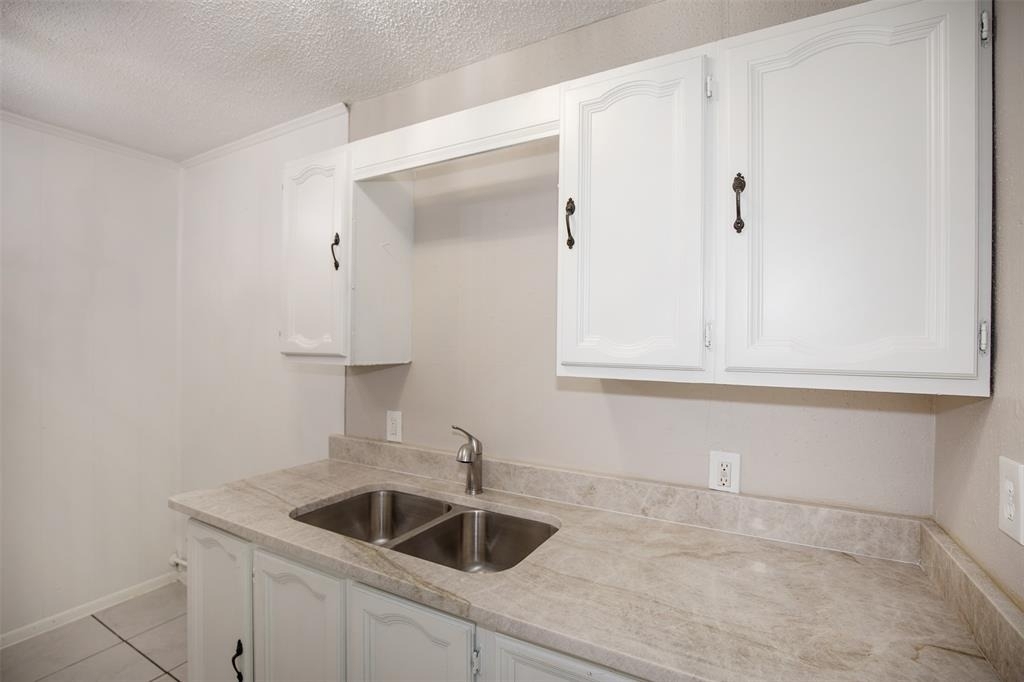2020b Rosalee Street - Photo 4