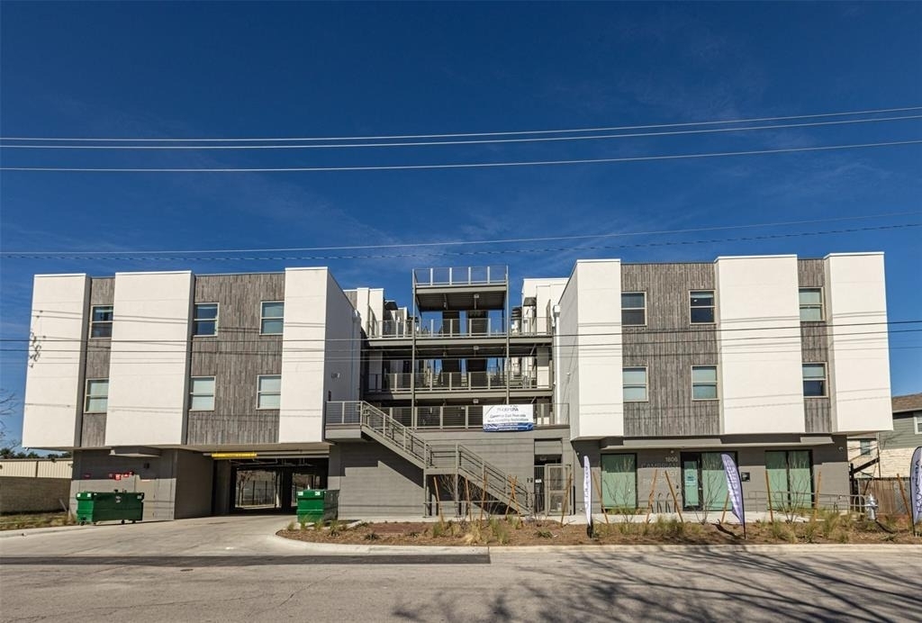 1806 Clubview Ave - Photo 1