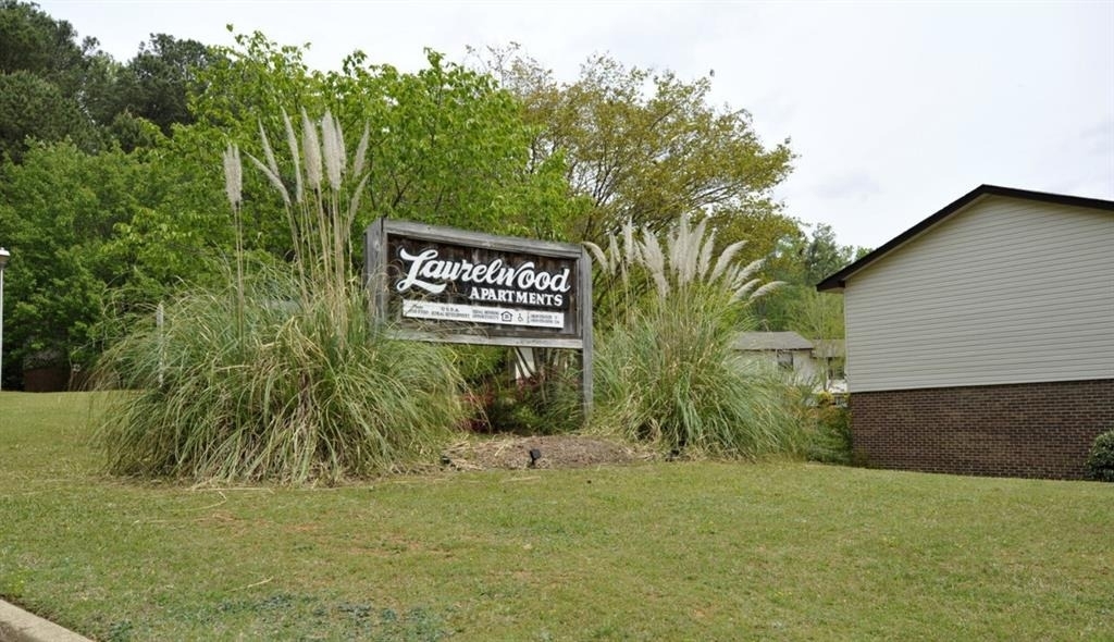 106 Meadow St - Photo 4