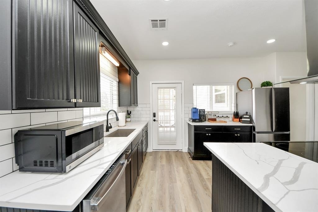 710 Kipp Avenue - Photo 7