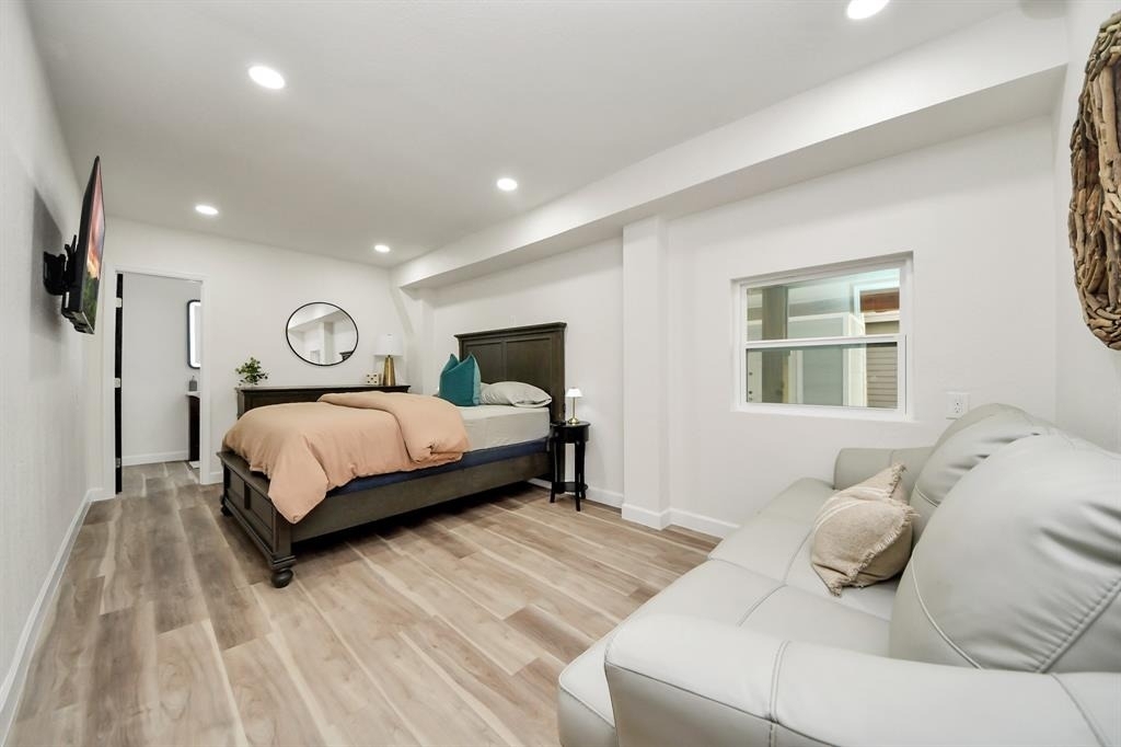 710 Kipp Avenue - Photo 23