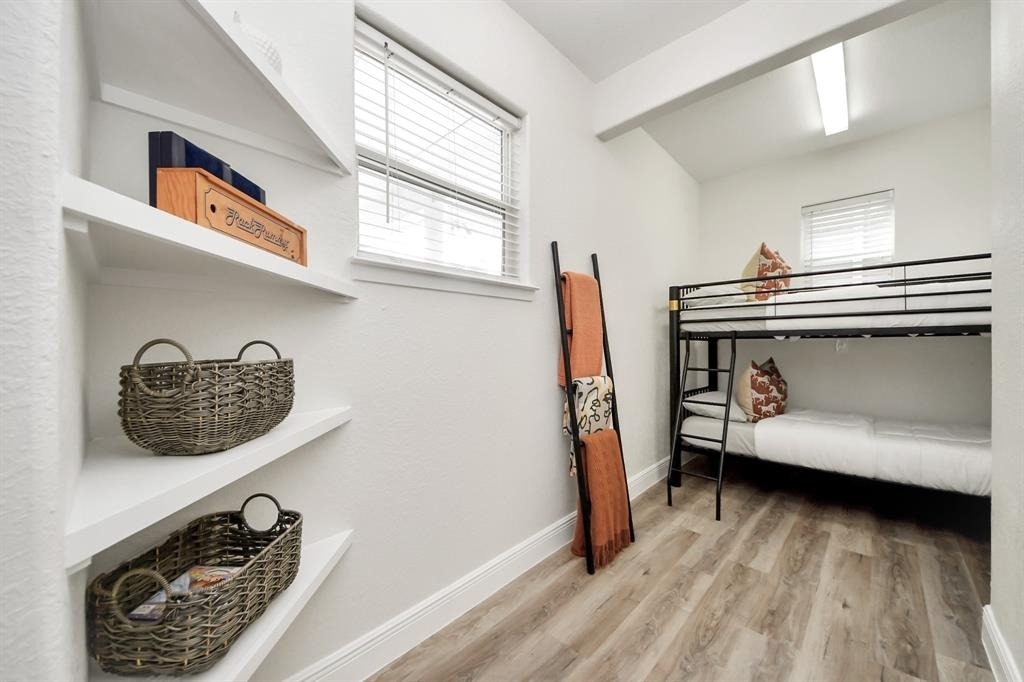 710 Kipp Avenue - Photo 15