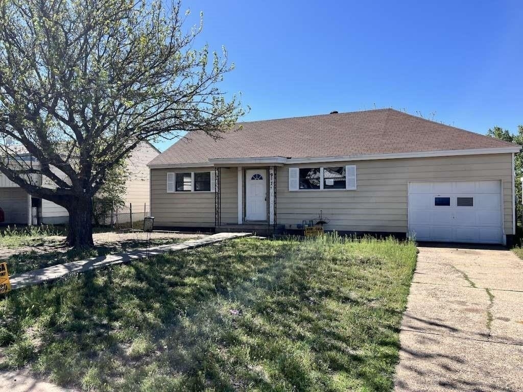 917 Nelson Street - Photo 0