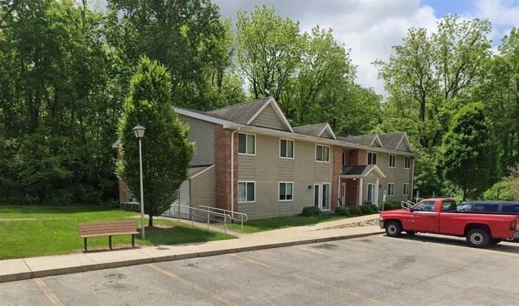 808 Treewood Dr - Photo 1