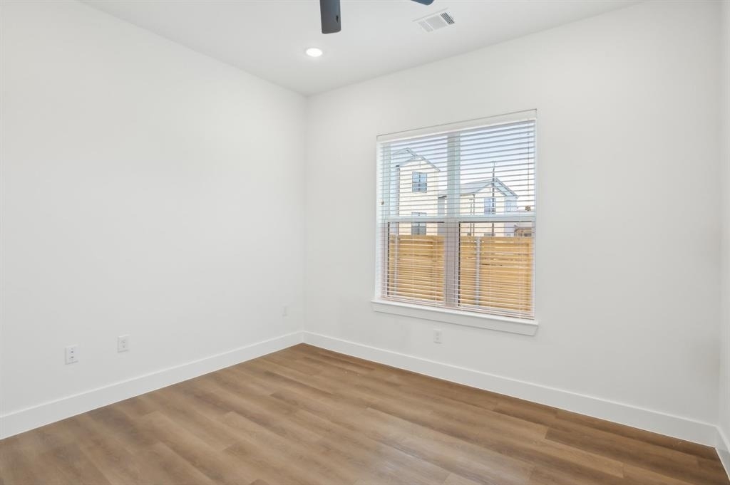 1601-307 Mustang Drive - Photo 15