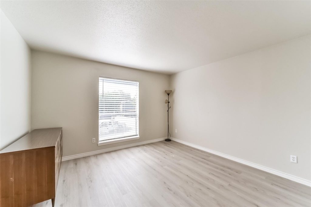 6202 Skyline Drive - Photo 9