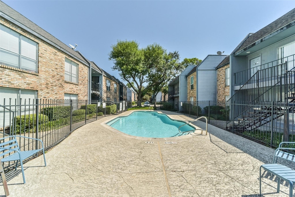 6202 Skyline Drive - Photo 22
