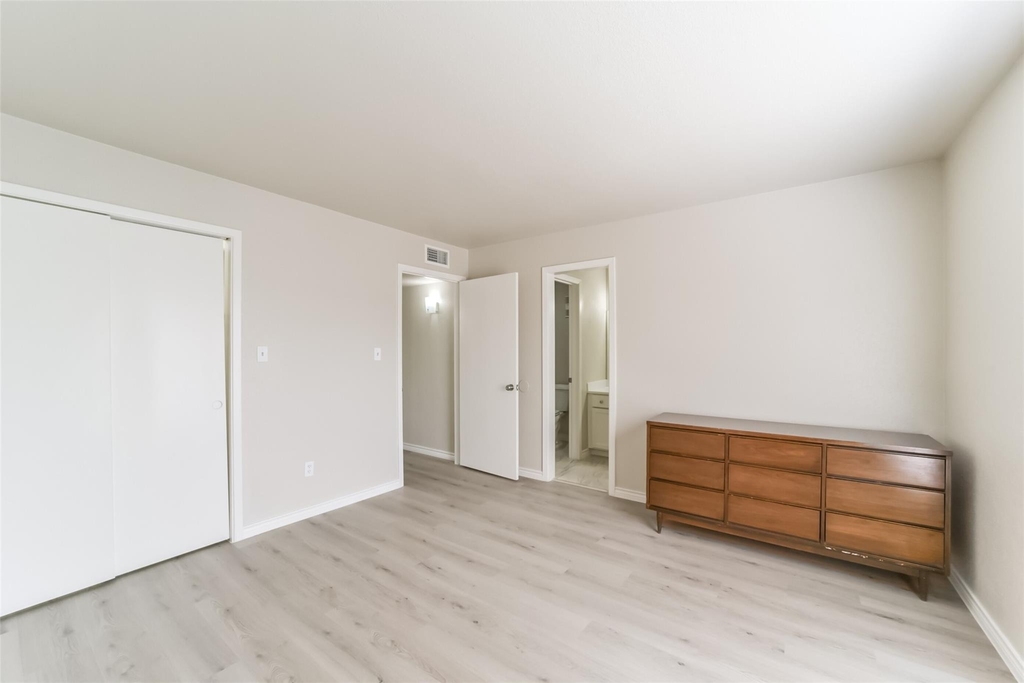 6202 Skyline Drive - Photo 10
