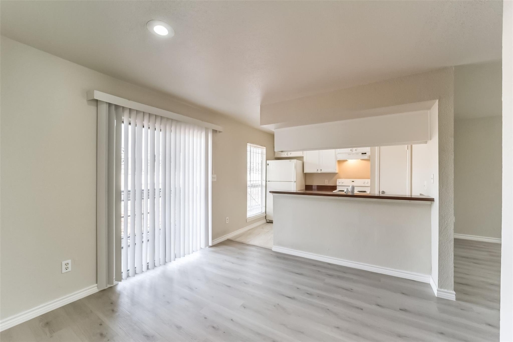 6202 Skyline Drive - Photo 6