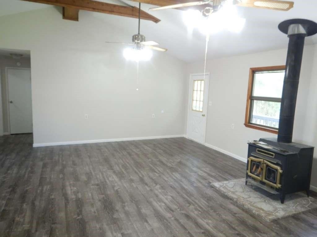 203 Ferguson Drive - Photo 3