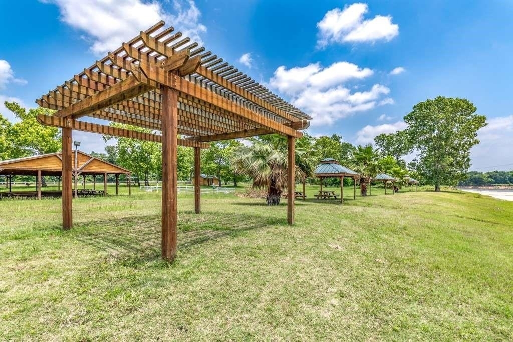 203 Ferguson Drive - Photo 21