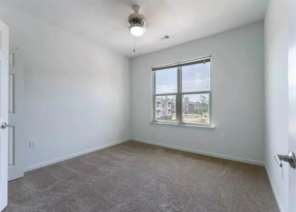 1053 St James Ave - Photo 14