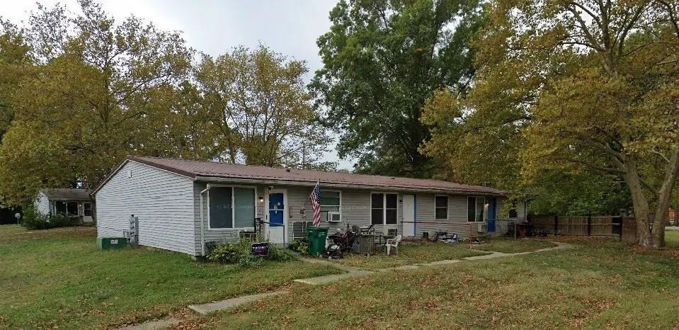 401 Marshall Ave - Photo 1