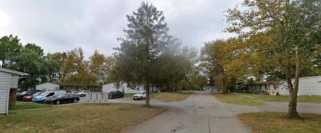401 Marshall Ave - Photo 2