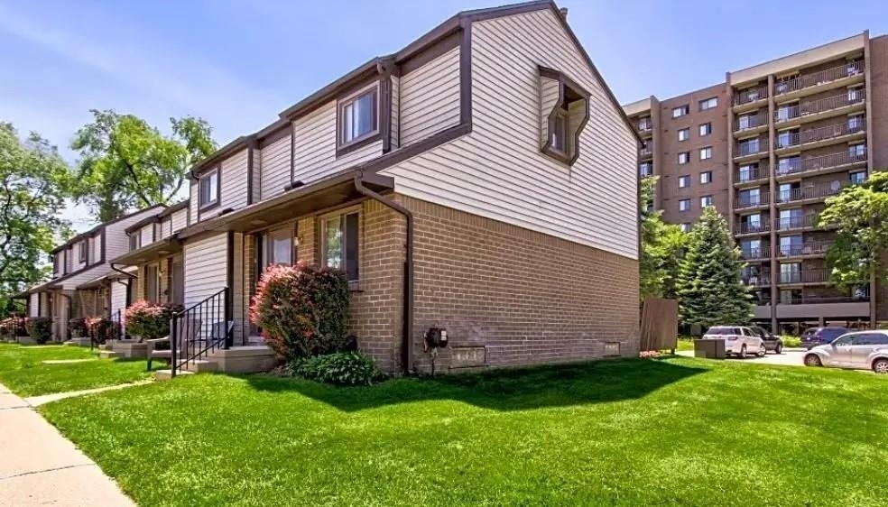 100 Hazelcrest Pl - Photo 5