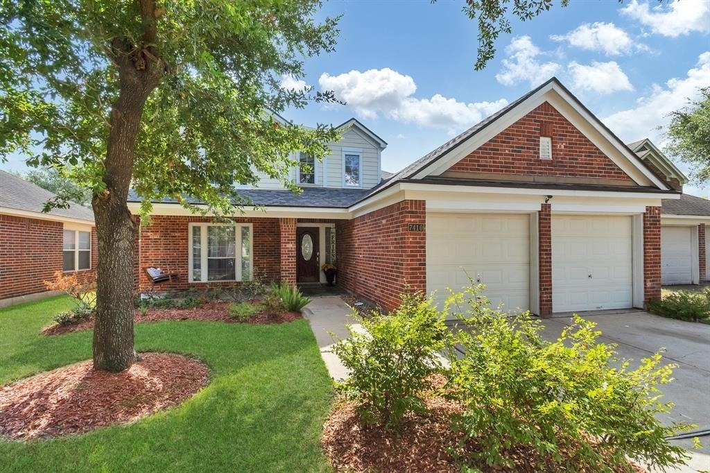 7410 Lake Run Lane - Photo 0