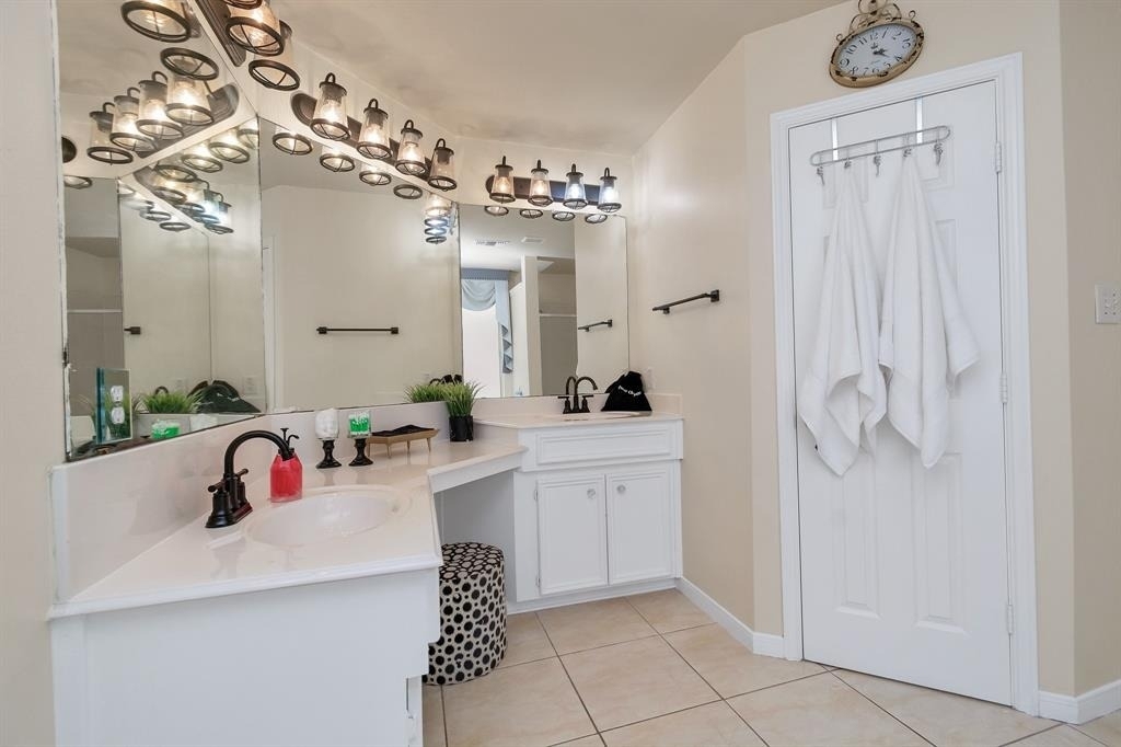 7410 Lake Run Lane - Photo 4