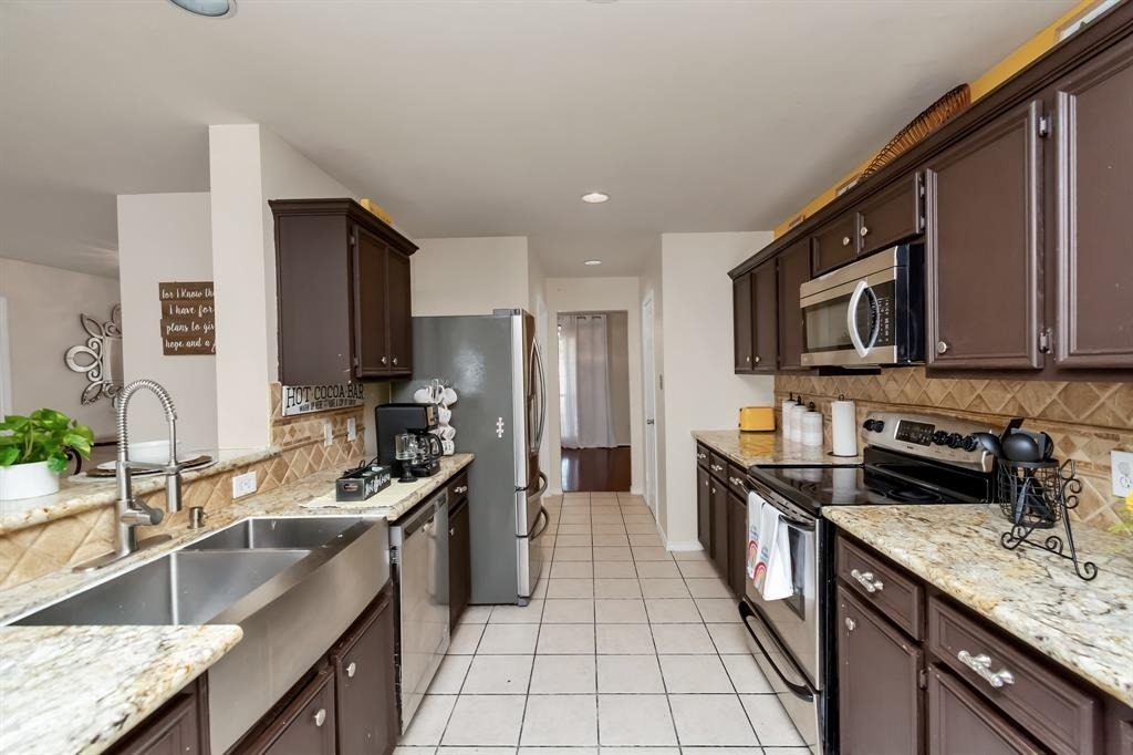 7410 Lake Run Lane - Photo 2