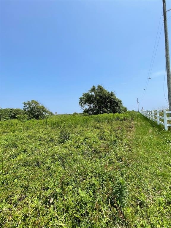 672 Highway 87 - Photo 2