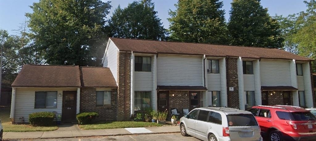 351 Fairview Ave - Photo 1
