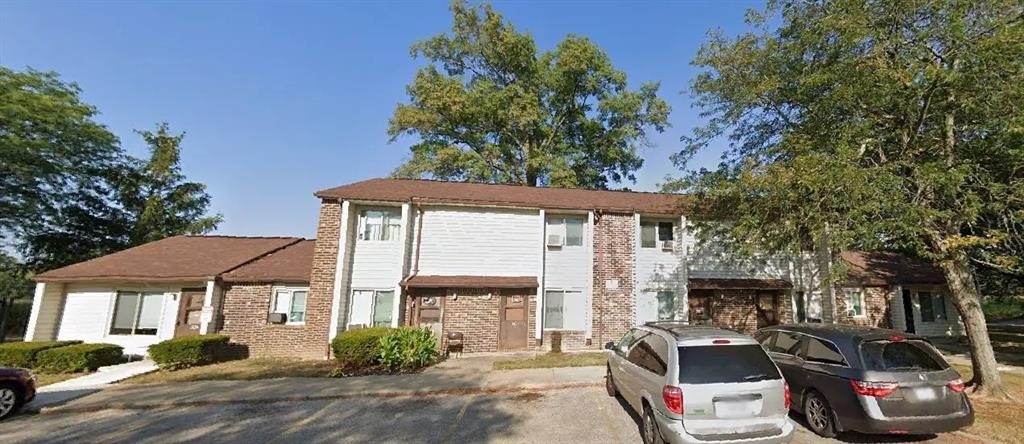 351 Fairview Ave - Photo 0