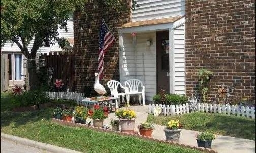 351 Fairview Ave - Photo 5