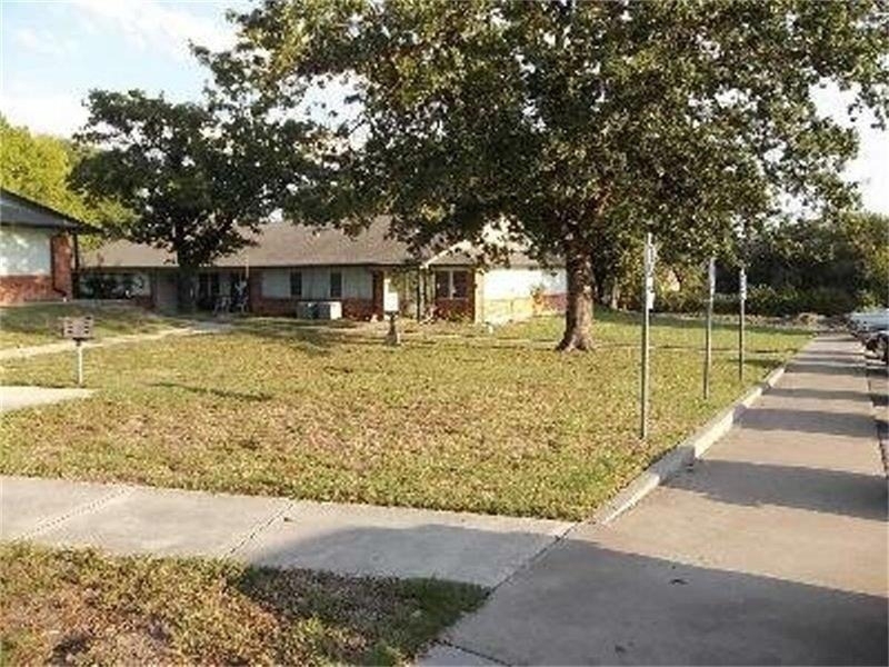201 Las Bresas Street - Photo 0
