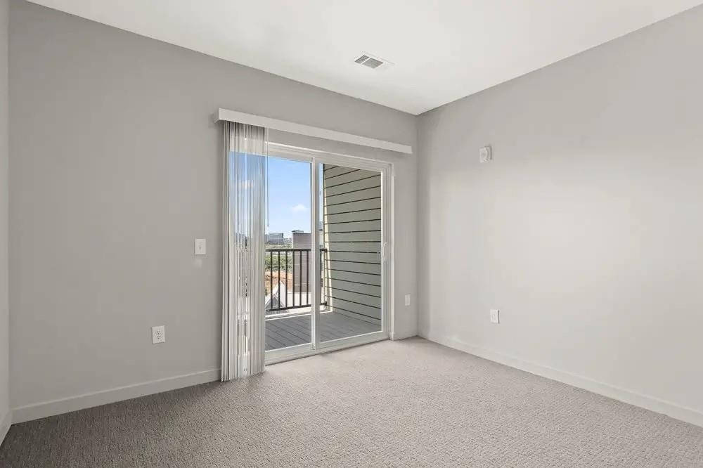607 Lenore St - Photo 13