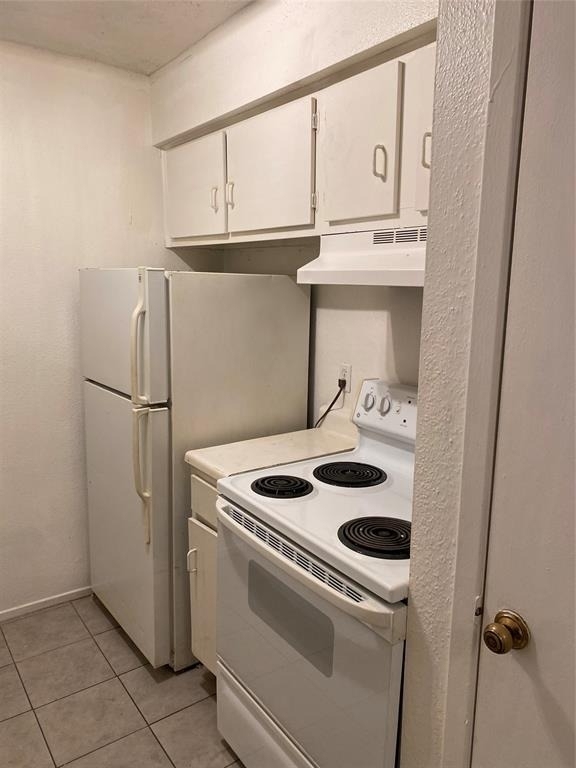 5625 Antoine Drive - Photo 5