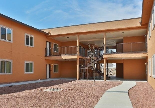 1510 \ Fabens Road - Photo 2