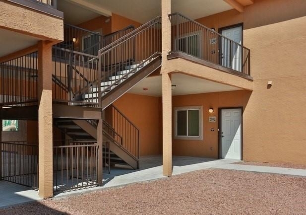 1510 \ Fabens Road - Photo 3