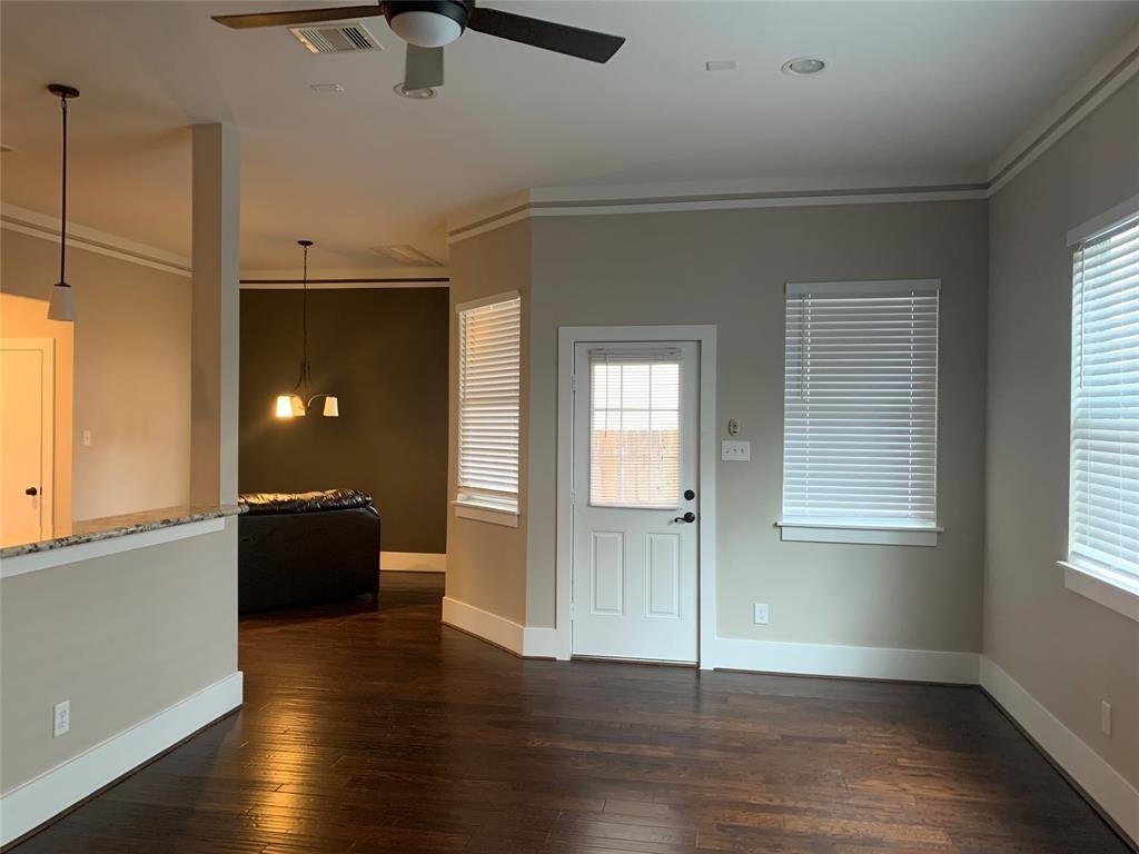 9202 Clayberry Street - Photo 3