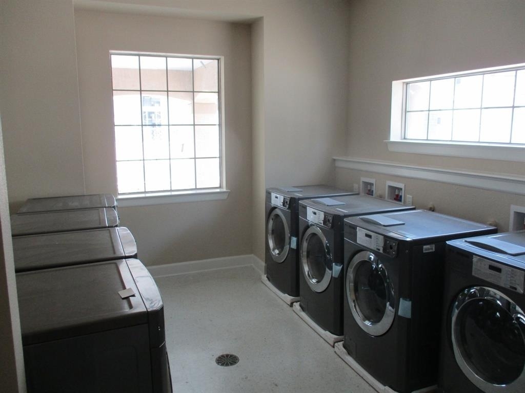 5201 Kostoryz Rd - Photo 8