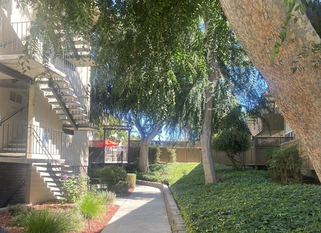 959 Torrano Avenue - Photo 4