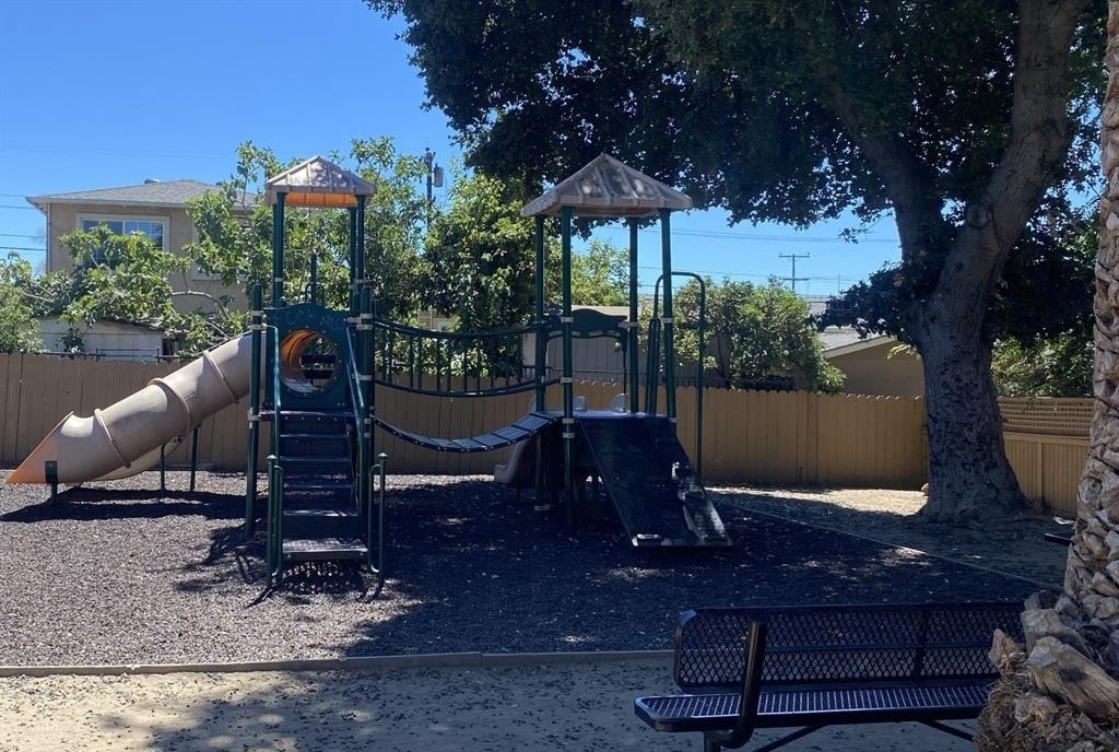 959 Torrano Avenue - Photo 9