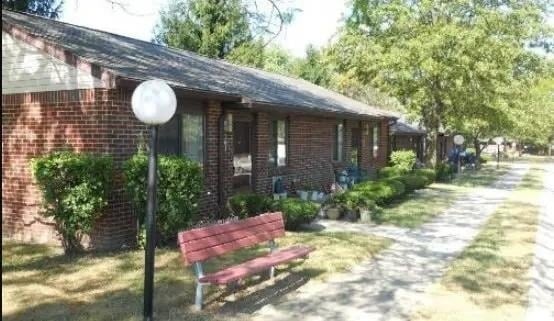 110 N Bauer Ct - Photo 3