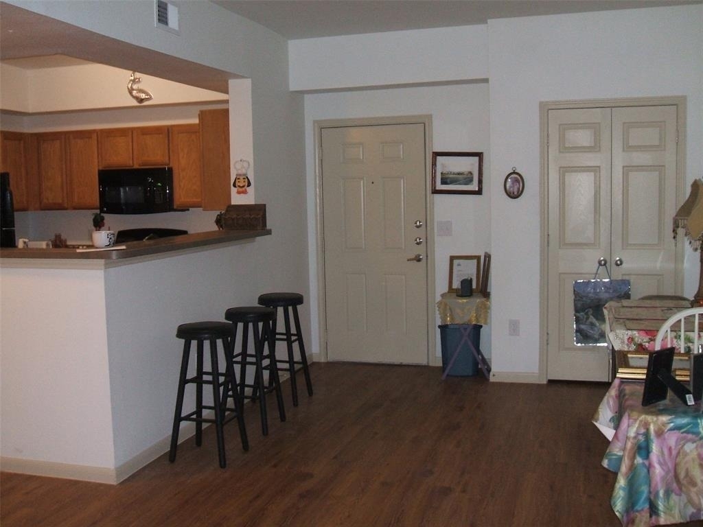 2625 Greenwood Drive - Photo 3