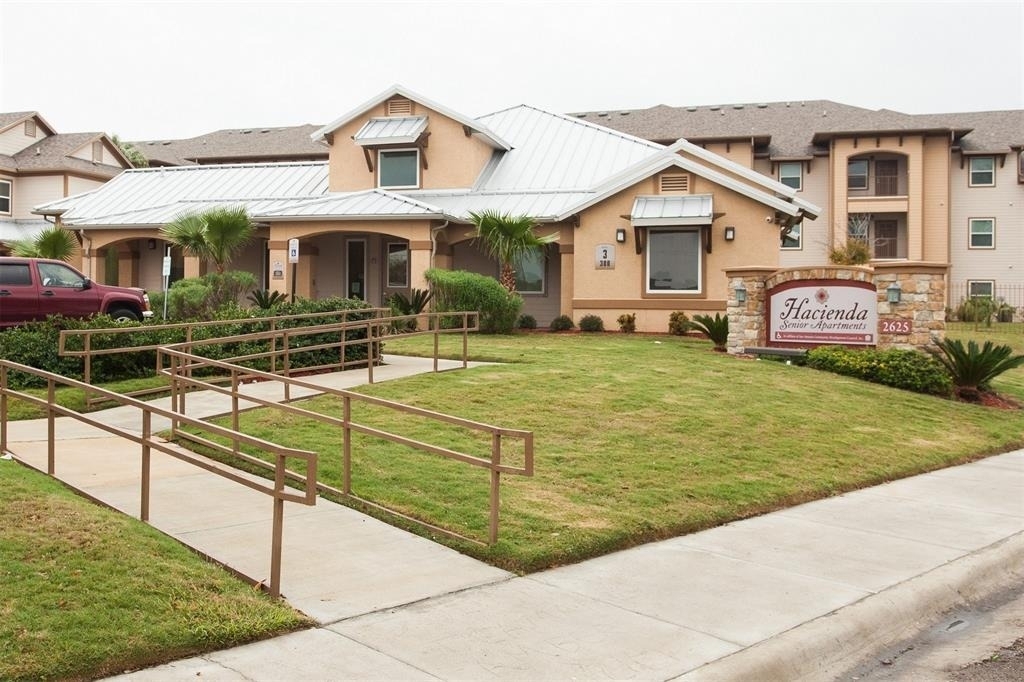 2625 Greenwood Drive - Photo 7