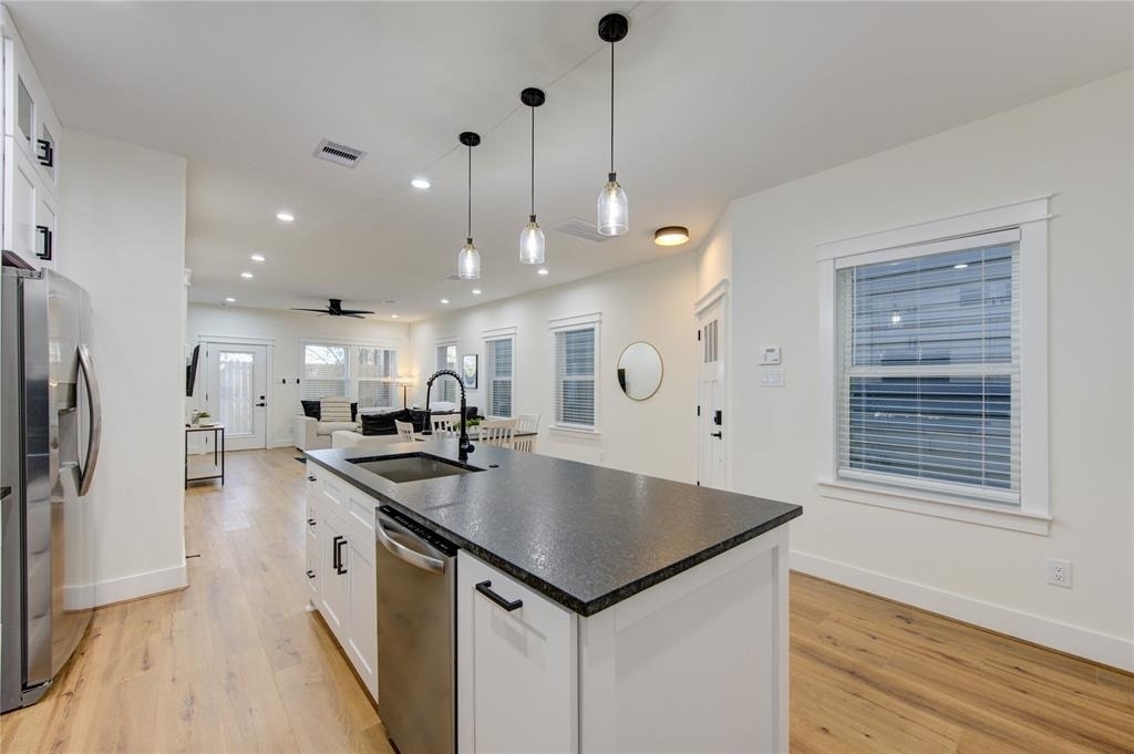 3406 Garapan Street - Photo 18