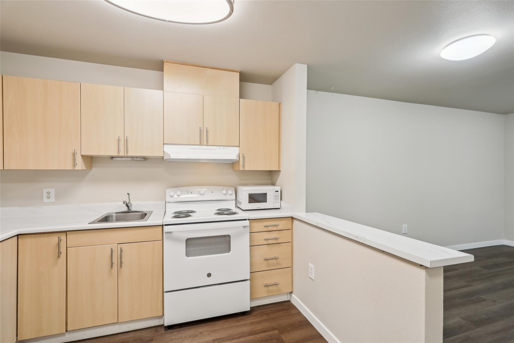 6940 37th Ave S - Photo 33