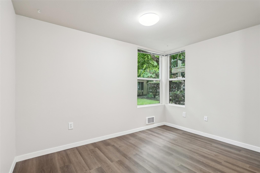 6940 37th Ave S - Photo 36