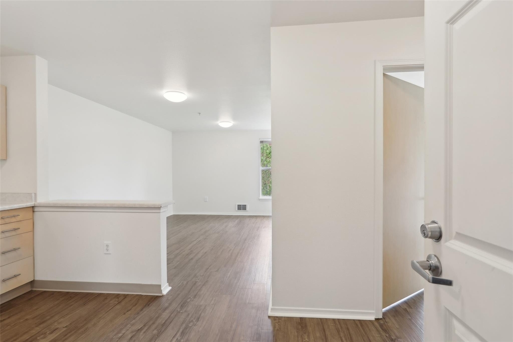 6940 37th Ave S - Photo 43