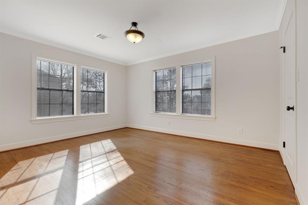 2306 Blodgett Street - Photo 6