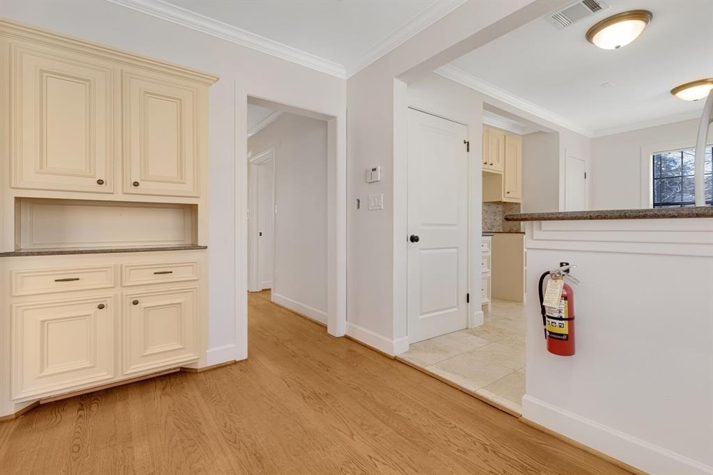 2306 Blodgett Street - Photo 4