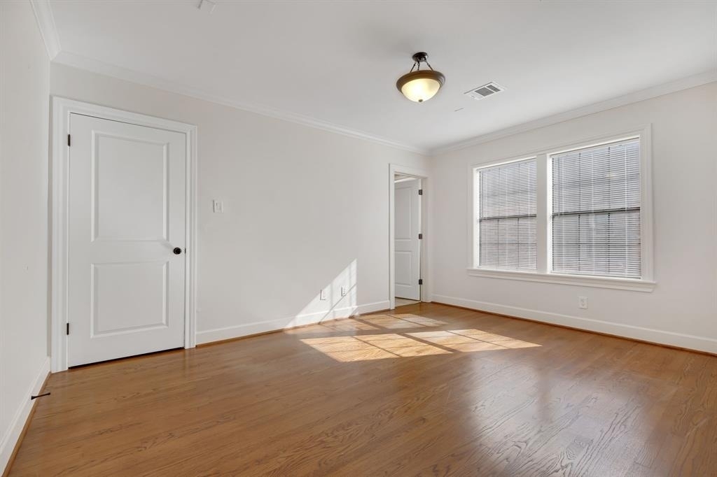 2306 Blodgett Street - Photo 8